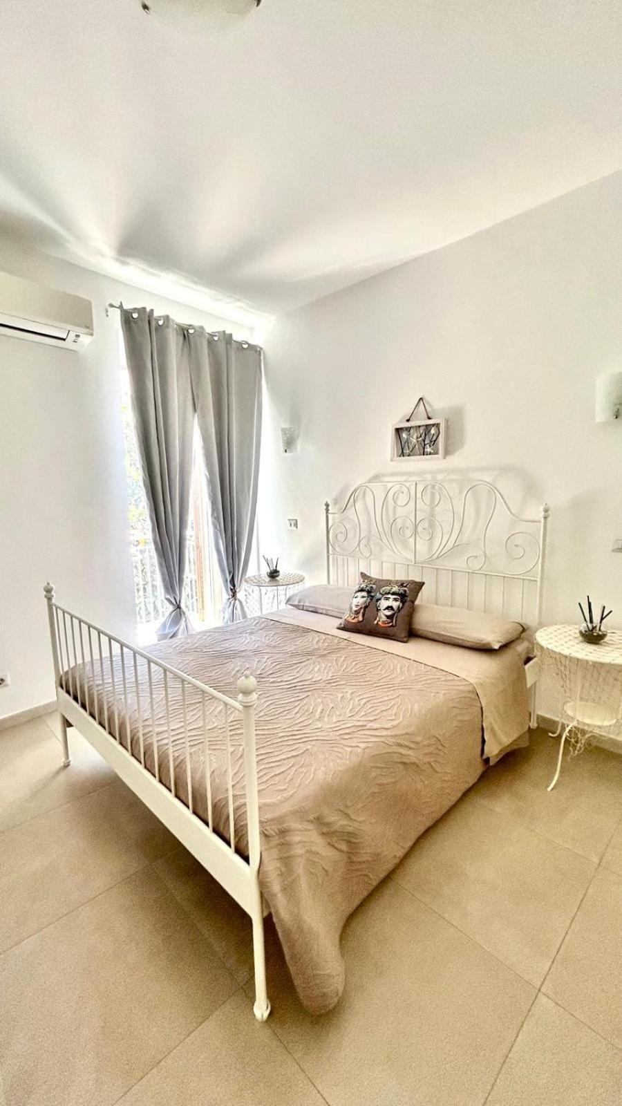 Bed and Breakfast I Tesori del Mare Letojanni Esterno foto
